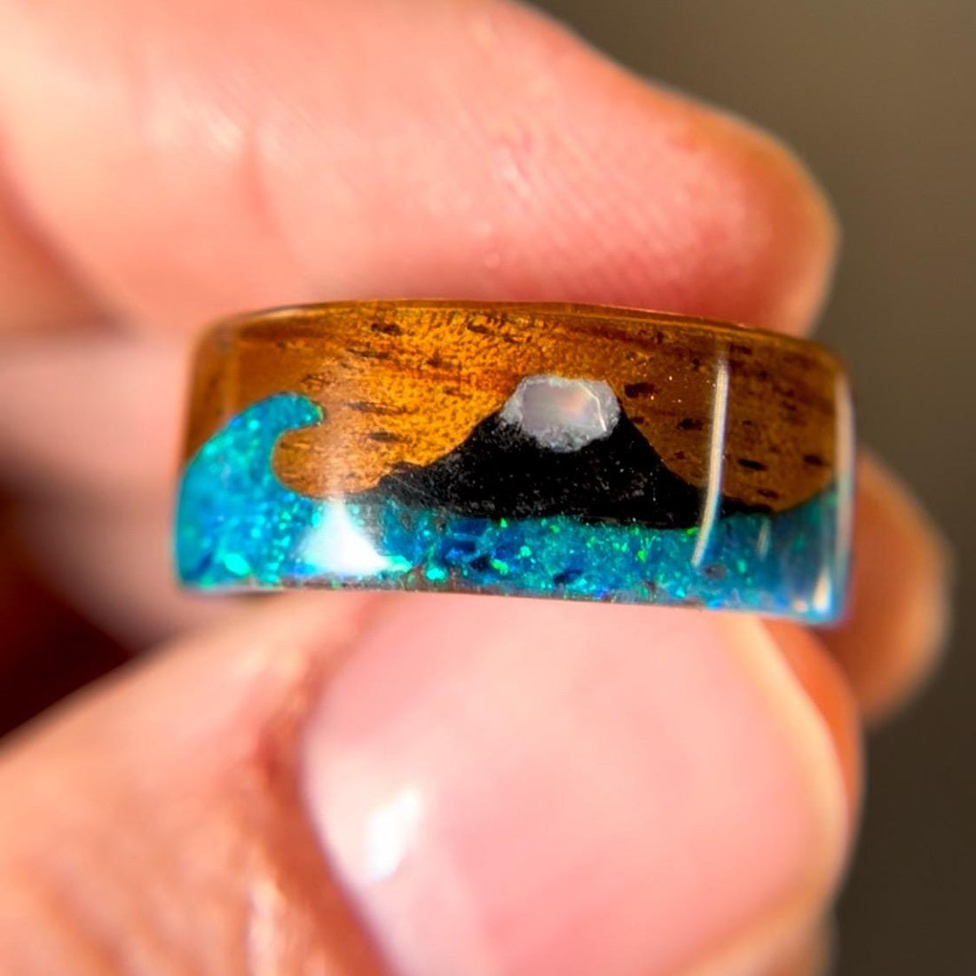 How to Buy an Engagement Ring: A Guide to Choosing the Perfect Ring with a Personal Touch