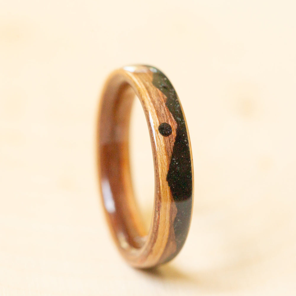 Zebra Wood Mountain in Tourmaline 5mm