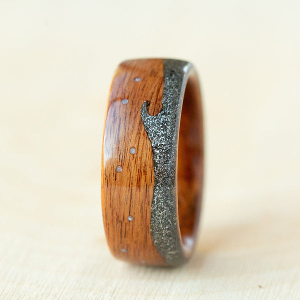 Space Waves on Rosewood