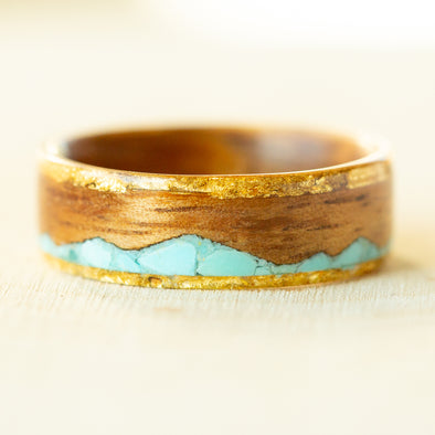 The Searcher in Gold